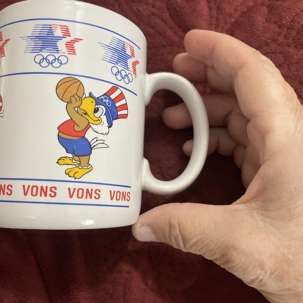 Vintage Coffee Mug Vons Stars in Motion, Sam the Olympic Eagle 1980-82 Papel T&F
